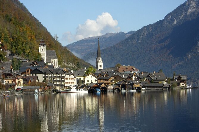 Full-Day Private Tour From Vienna to Lake District and St. Gilgen