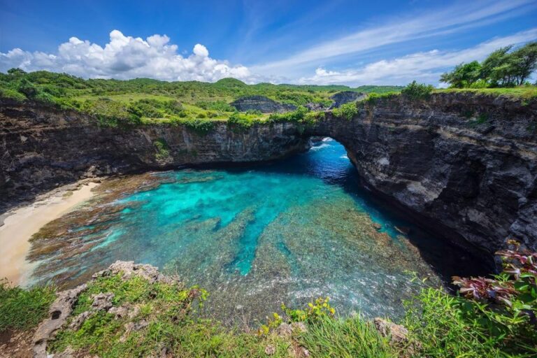 Full Day Tour in Nusa Penida With Snorkeling