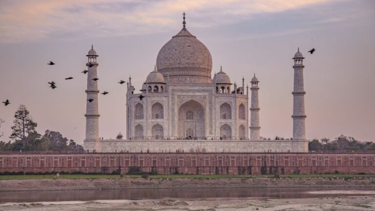 Full-Day Tour of Agra With Sunrise & Sunset at Taj Mahal