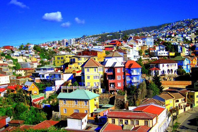 Full-Day Tour of Valparaiso Port and Viña Del Mar From Santiago