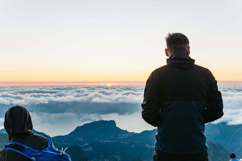 Funchal: Sunrise Hike From Pico Do Arieiro to Pico Ruivo