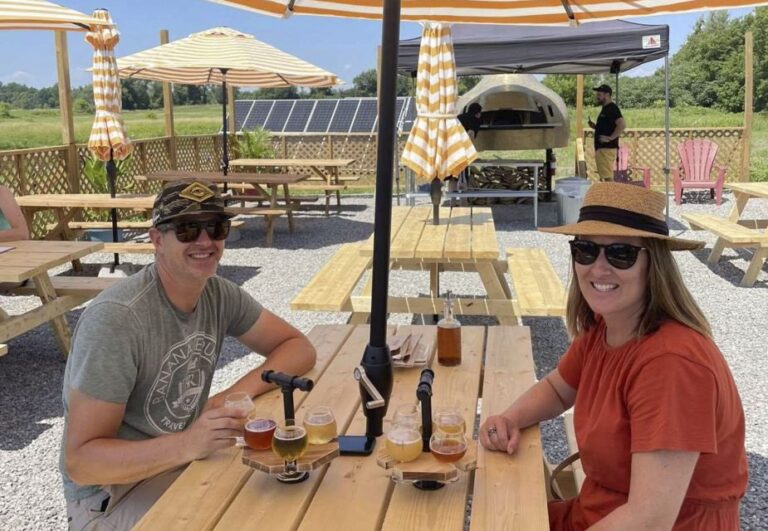 Gananoque: Helicopter Tour With Craft Brewery Stop and Lunch
