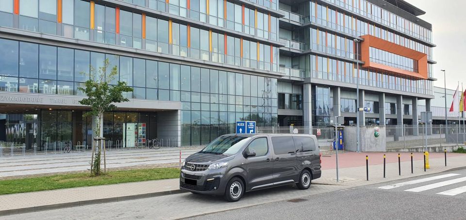 Gdansk: Airport Private Transfer - Transfer Experience