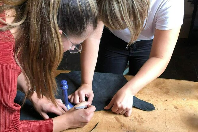 Genuine Leather Tote Bag Workshop in Leiden