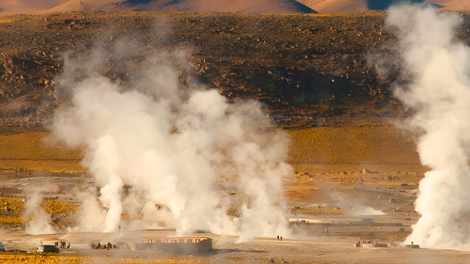 1 geysers del tatio sunrise and breakfast in atacama Geysers Del Tatio: Sunrise and Breakfast in Atacama