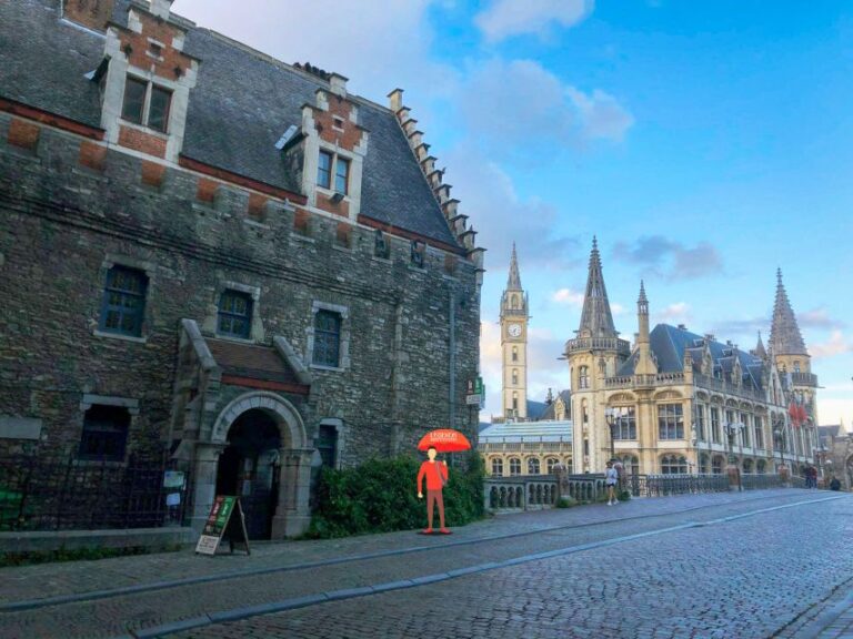 Ghent: Private Historical Highlights Walking Tour