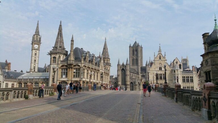 Ghent: Private Walking Tour