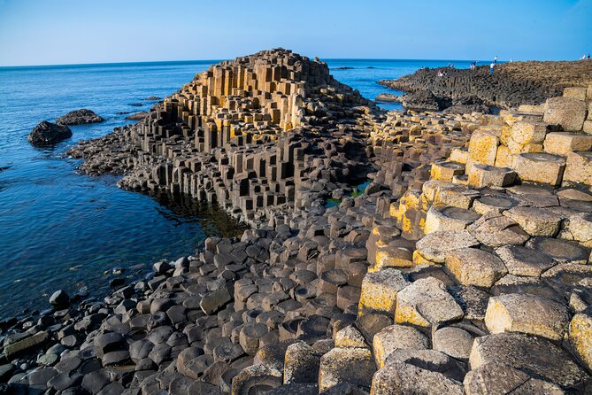 Giants Causeway and Belfast Private Day Tour