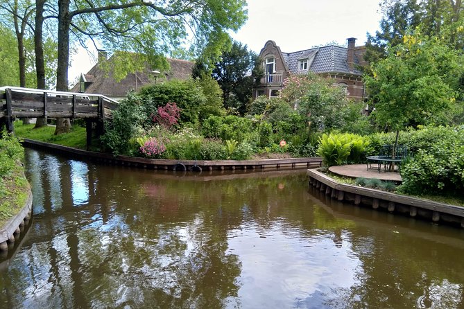 Giethoorn and Enclosing Dike Private Day Tour From Amsterdam