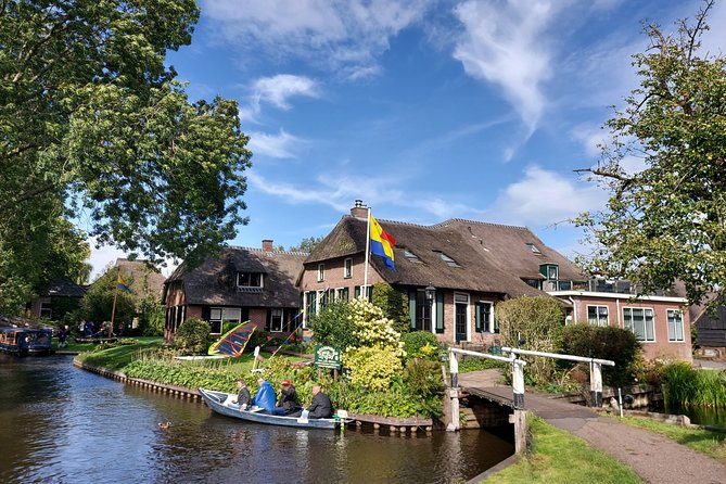 Giethoorn Small-Group Day Trip With Transfers and Boat Ride (Mar )