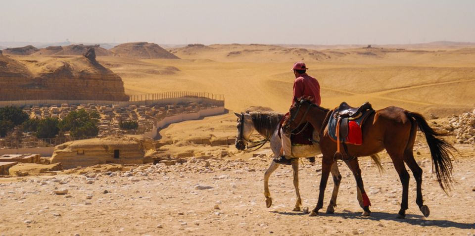 1 giza arabian horse tour around the giza pyramids Giza: Arabian Horse Tour Around the Giza Pyramids