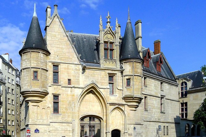 Gothic Paris – Castles & Cathedrals (Marais History Walk-Small Group Tour)