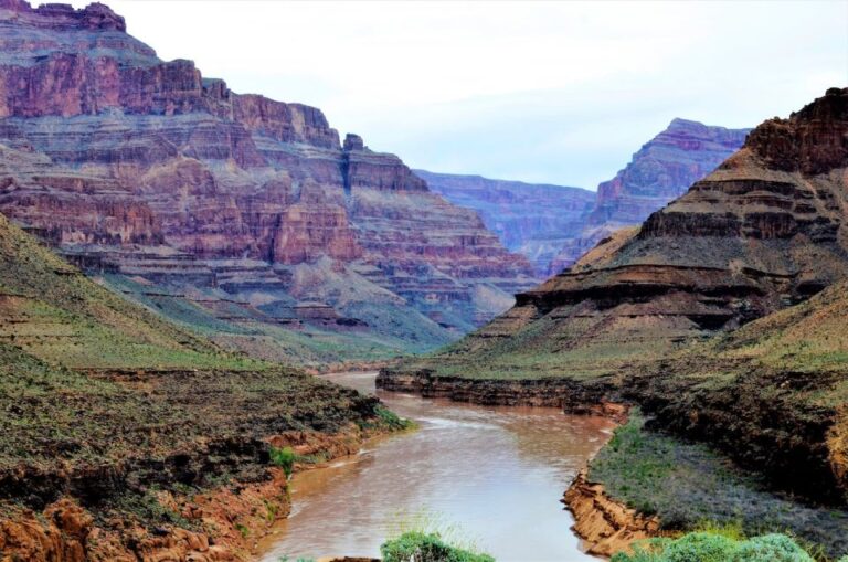 Grand Canyon Helicopter Tour With Black Canyon Rafting