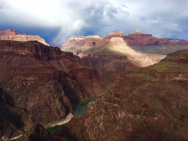 Grand Canyon: Private Day Hike and Sightseeing Tour