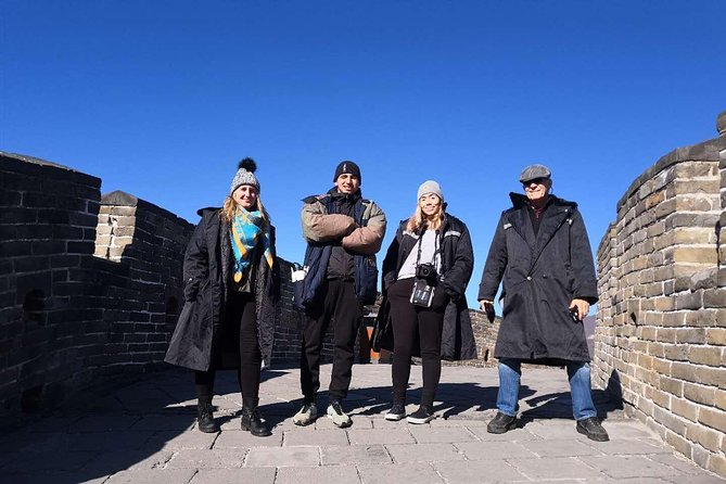 Great Wall Layover Small Group Tour (7AM-11AM)
