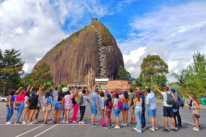 Guatape Tour, Piedra Del Peñol Including a Boat Tour, Breakfast and Lunch