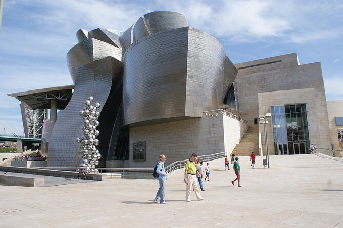 Guggenheim Museum Bilbao Private Tour With Official Guide