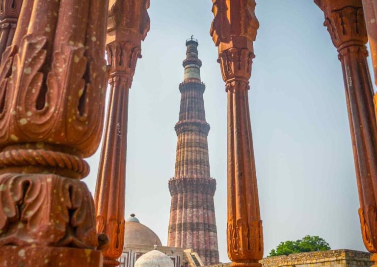 Guided Tour of Modern Delhi With an Ancient Rust