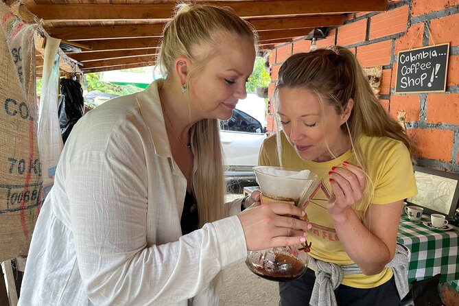 Half-Day Coffee Tour at Family Farm Close to Medellín