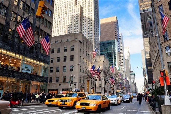 Half-Day Guided Walking Tour of New York City
