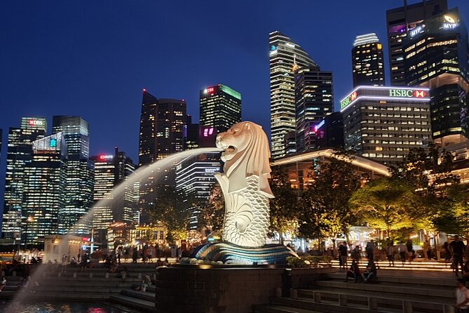 Half Day Private Guided Tour Through Singapores Iconic Landmarks