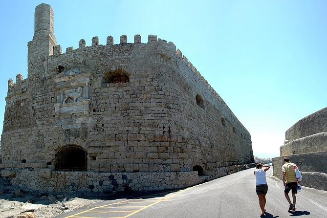 Half Day Private Tour to Knossos Palace (Skip the Line) & Panoramic City Tour