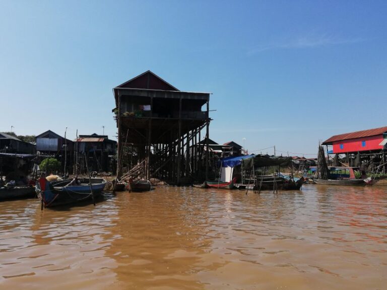 Half Day Tour to Kampong Phluk Village and Tonle Sap Lake