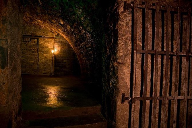 Haunted Vaults Walking Tour in Edinburgh