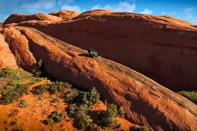 Hells Revenge 4×4 Off-Roading Tour From Moab