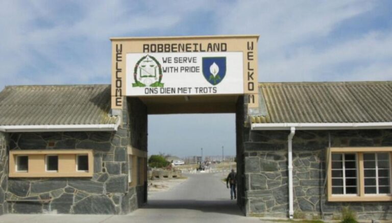 Historical Robben Island, Pre-Booked Tickets&Table Mountain