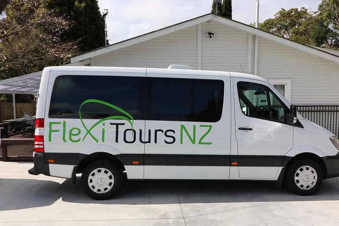 Hobbiton Afternoon Tour in Luxury Minibus From Auckland to Auckland