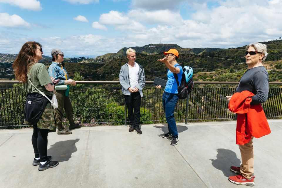 Hollywood Sign Hiking Tour to Griffith Observatory