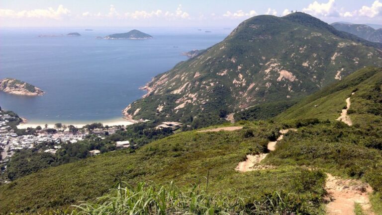 Hong Kong: Half-Day Dragon’s Back Hike