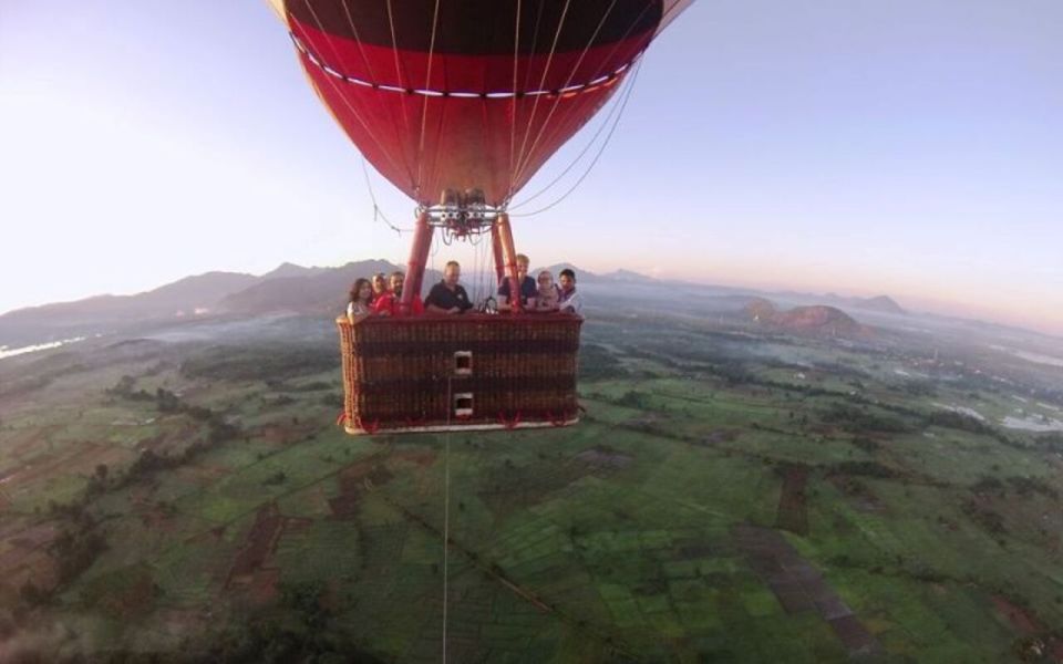 1 hot air balloon ride in dambulla Hot Air Balloon Ride in Dambulla
