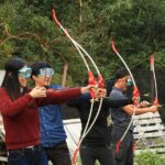 1 hunger games bow and arrow battle Hunger Games Bow and Arrow Battle