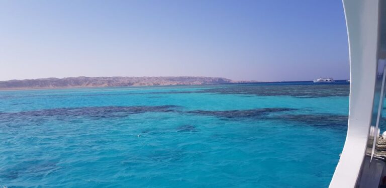 Hurghada: Orange Island Cruise & City Tour With Shopping