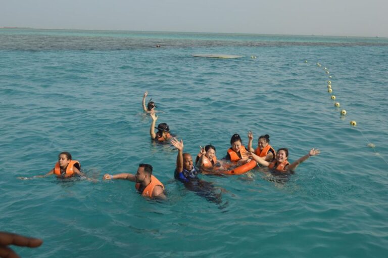 Hurghada: Panoramic Semi-Submarine Cruise With Snorkeling