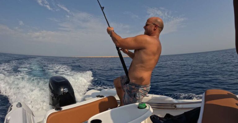 Hurghada: Speedboat Fishing Trip, Trolling & Snorkelling