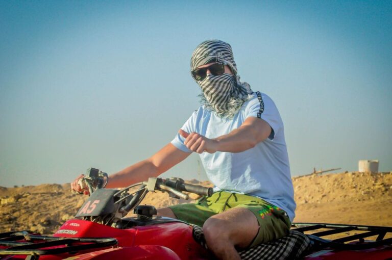 Hurghada: Sunrise VIP Quad Bike, Camel and Bedouin Breakfast