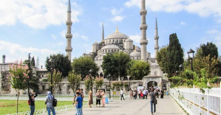 Istanbul: Blue Mosque & Hagia Sophia Guided Tour W/ Tickets