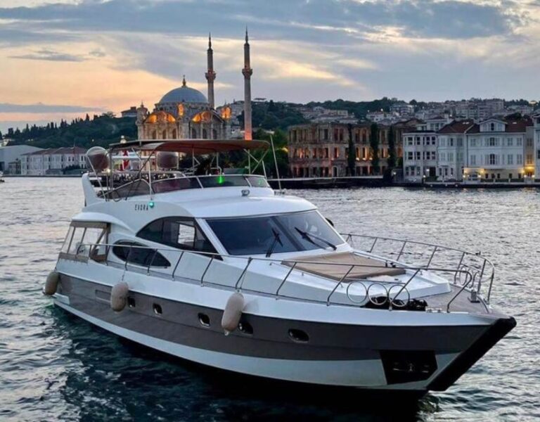 Istanbul Bosphorus Private Yacht Tour (VIP Experience)