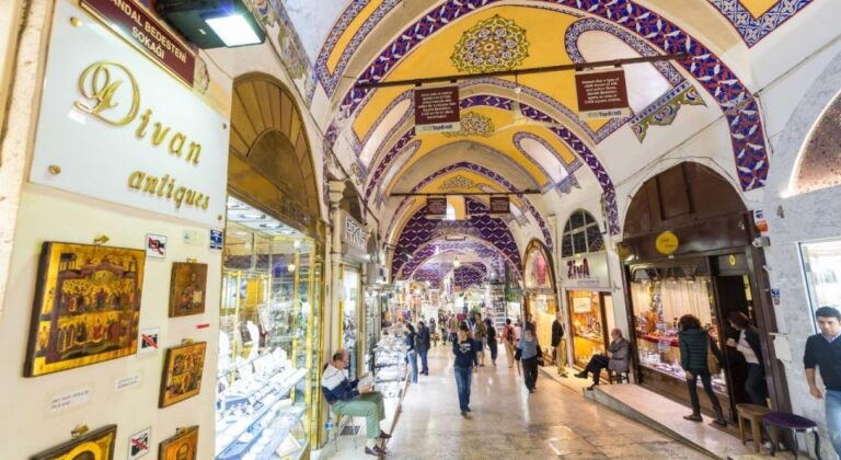 Istanbul: Private Guided Walking Tour