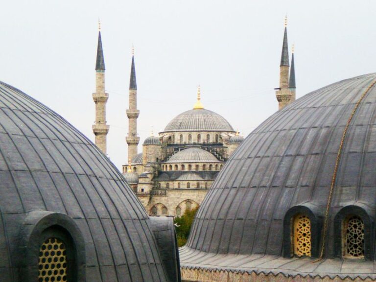 Istanbul: Private Tour of Topkapi Palace and Grand Bazaar
