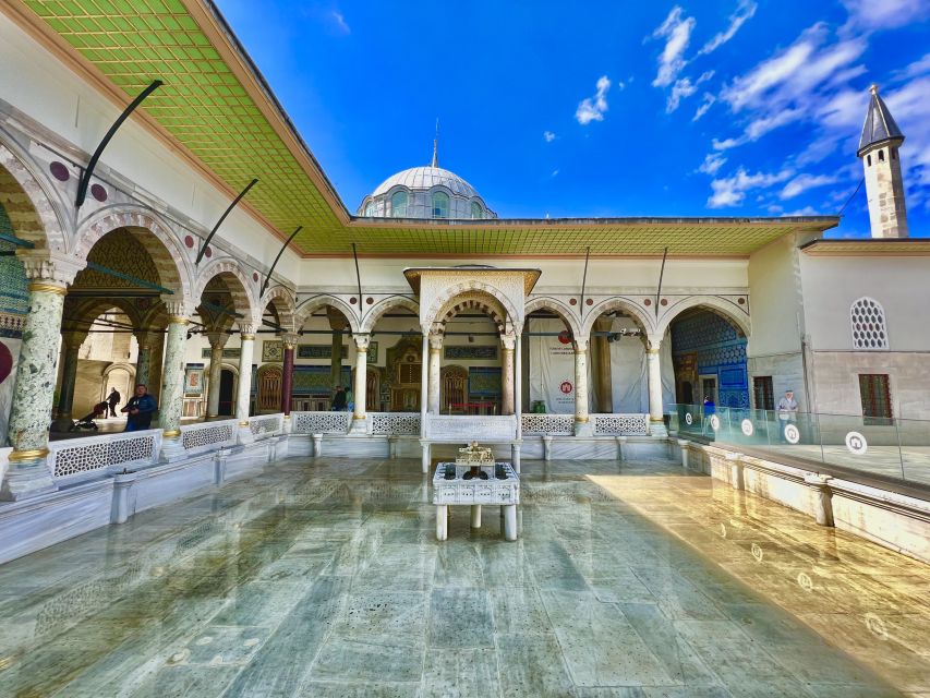 1 istanbul topkapi palace basilica cistern grand bazaar Istanbul Topkapi Palace, Basilica Cistern & Grand Bazaar