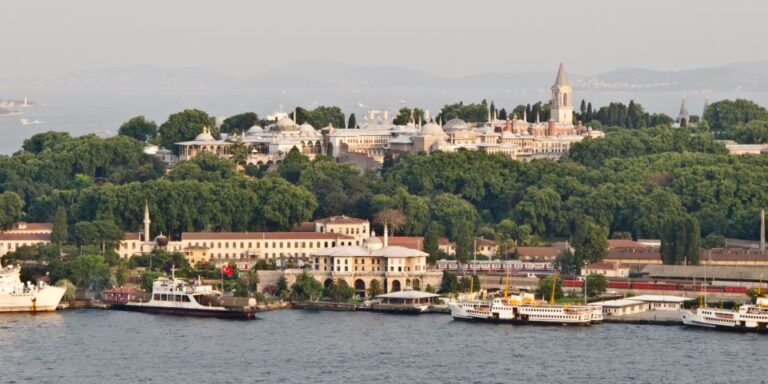 Istanbul: Topkapi Palace Guided Tour