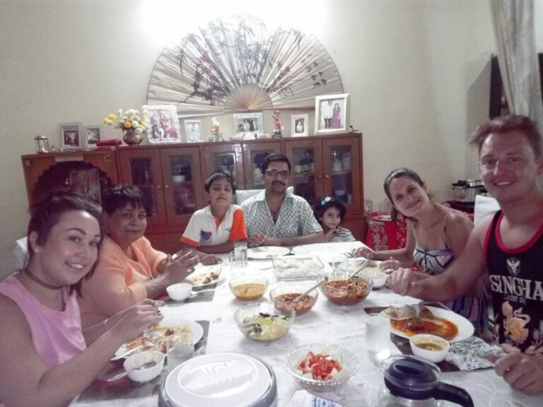 Jaipur: Home Cooking Class and Dinner With a Local Family
