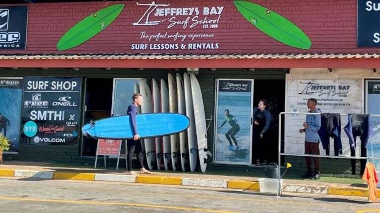 Jeffreys Bay: Private Surfing Lesson for Beginners