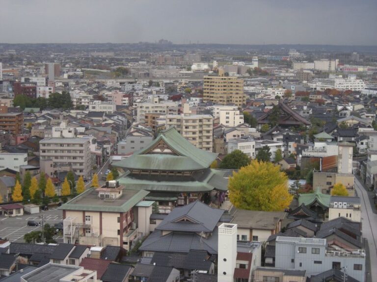 Kanazawa Like a Local: Customized Guided Tour