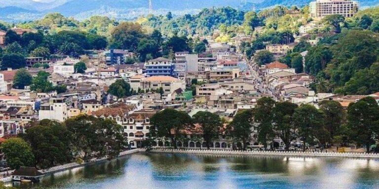 Kandy: the Last Kingdom Private Day Tour From Colombo Harbor