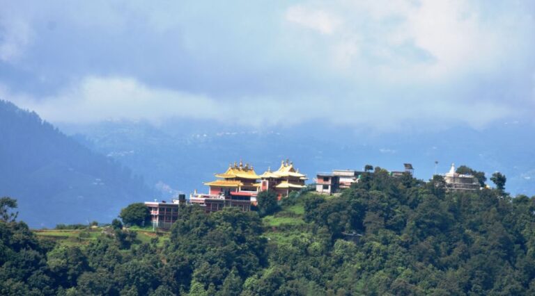 Kathmandu: Day Hike With Dhulikhel to Namobuddha